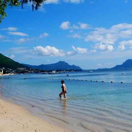 Beachfront Apartment Flic en Flac Экстерьер фото